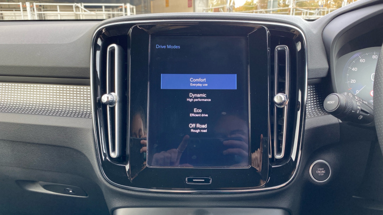 Volvo Xc40 1.5 T3 [163] R DESIGN 5dr Geartronic Petrol Estate